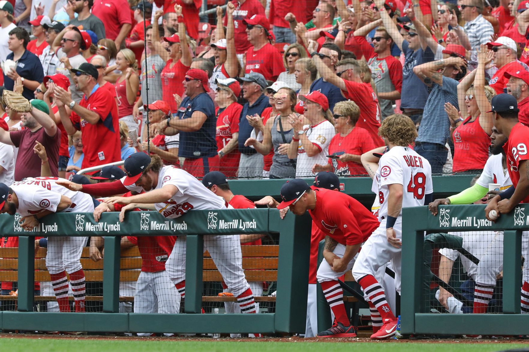 Close doesn't count as Cards lose to Brewers 2-1